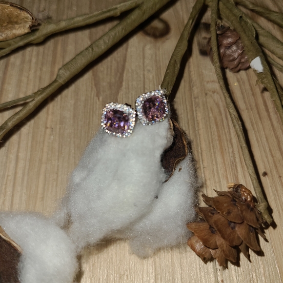 BREATHTAKING!!! BARBIE PINK Halo Cut CZ stud earrings - Picture 5 of 9